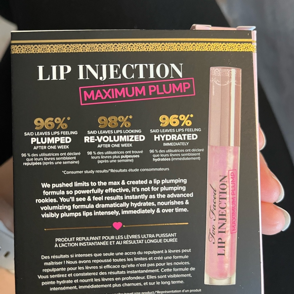 Too Faced Lip Injection Extreme - Picture 3 of 3